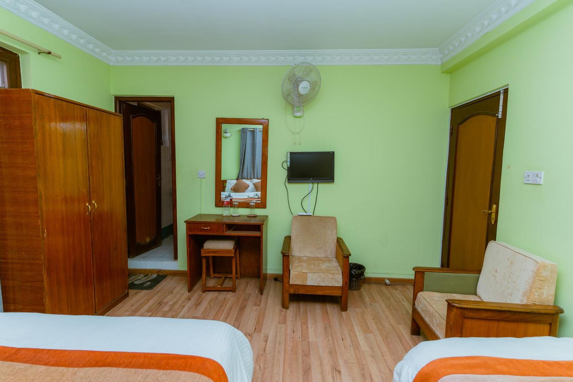 Cloud 9 Garden Hotel Kathmandu Exterior photo